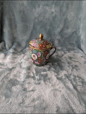 Floral Cloisonné Lidded Tea Mug - Green with Gold Accents